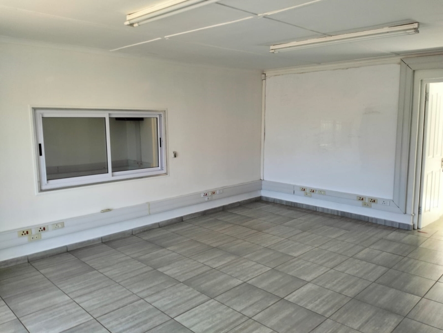To Let commercial Property for Rent in Klipheuwel Western Cape